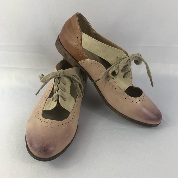 Restricted Shoes | Restricted Cut Out Oxford Retro Flats Size 9 | Color: Pink/Tan | Size: 9 | Littlechances's Closet